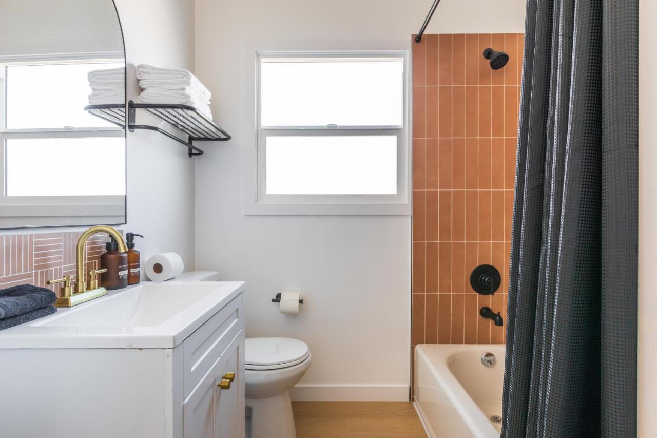Cozy Sunny Brand-New Apt 1 Block From The Beach Long Beach Esterno foto